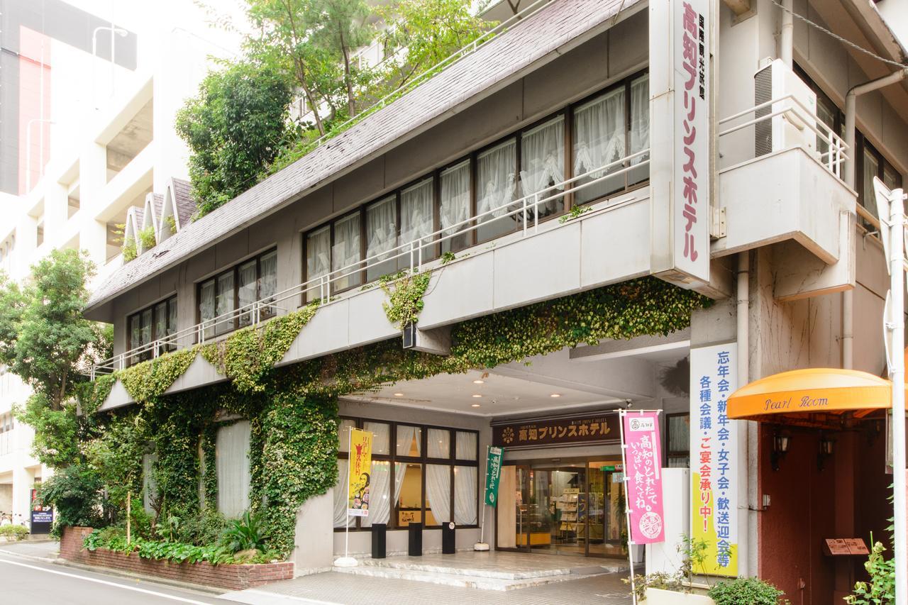Kochi Prince Hotel Exterior photo